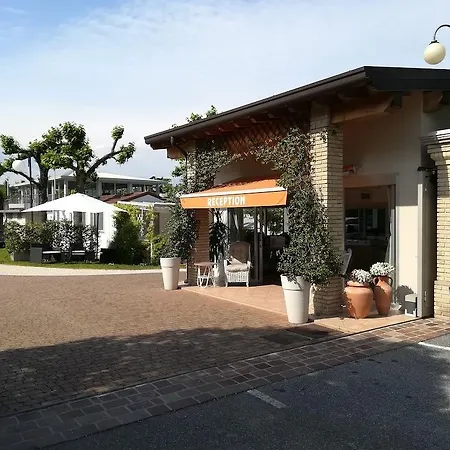 Villaggio Turistico Dei Tigli Holiday park