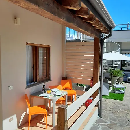 Villaggio Turistico Dei Tigli 3*