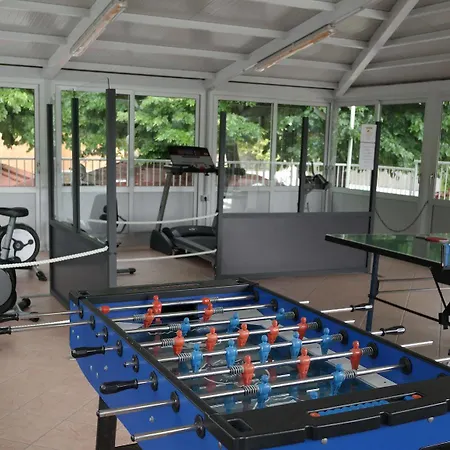 Villaggio Turistico Dei Tigli 3*