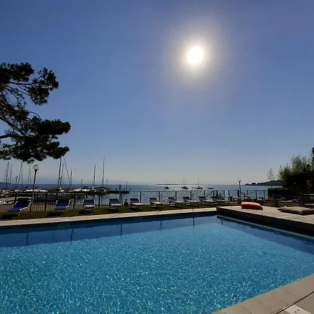 Üdülőpark Villaggio Turistico Dei Tigli Padenghe sul Garda